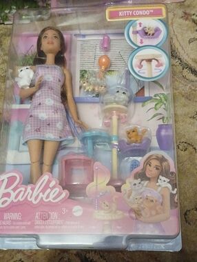 Toy Barbie with Kitty Condo